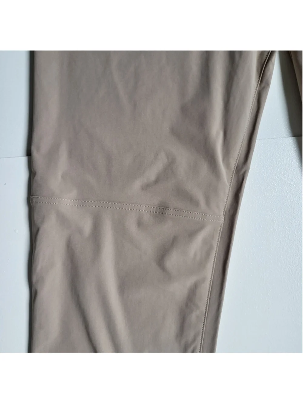 Men's Big & Tall All in Motion Stretchy Tapered Pants – Beige – Size 42x30 – NWT